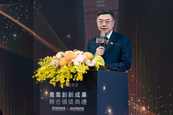 行政院長卓榮泰於本(10)日出席「114年經濟部產業創新成果聯合頒獎典禮」致詞
