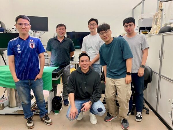 圖三、3D磁感定位精準ICH手術導航系統團隊合影。金屬中心／提供
